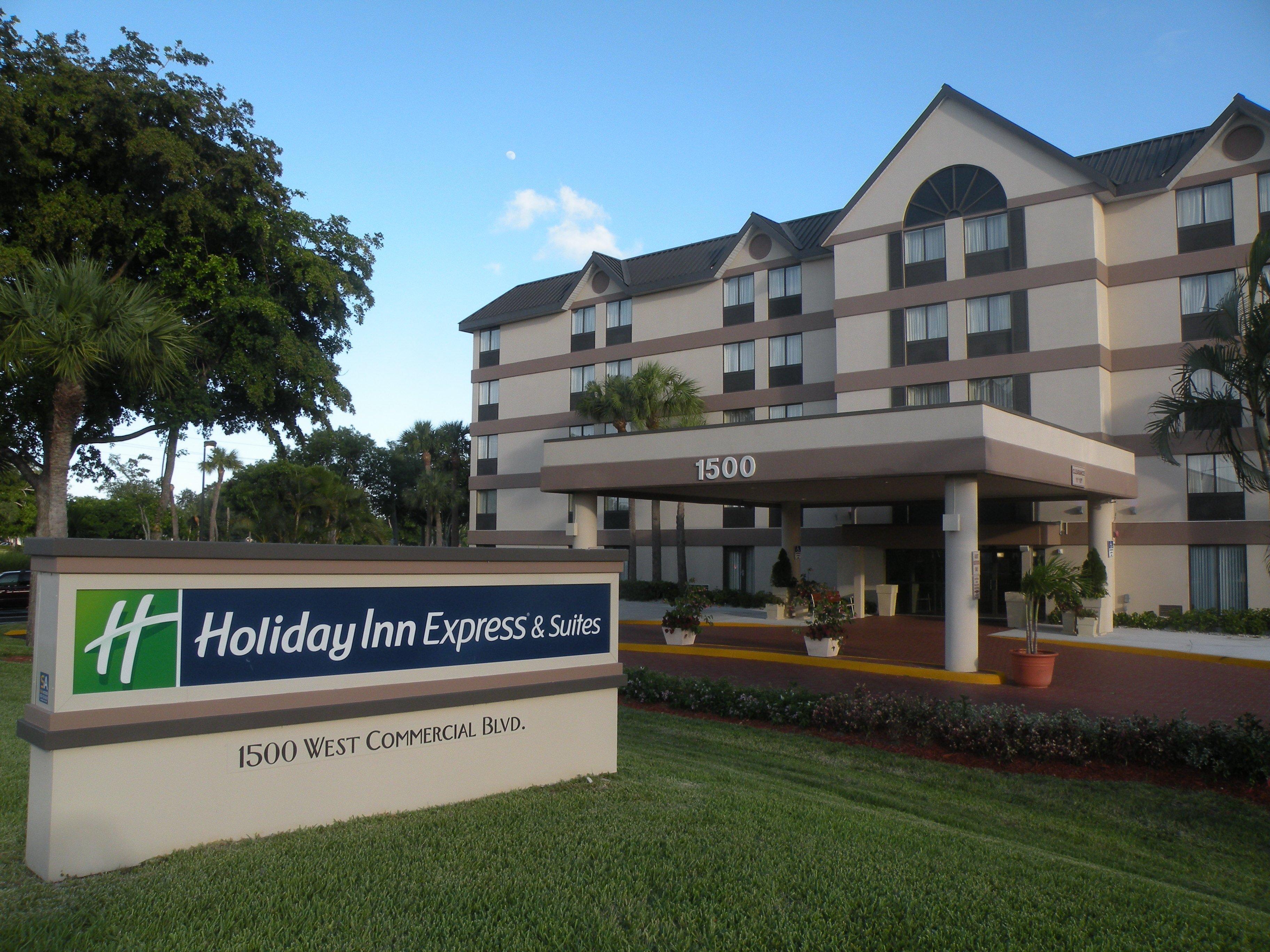 Holiday Inn Express Fort Lauderdale North - Executive Airport By Ihg Exterior photo