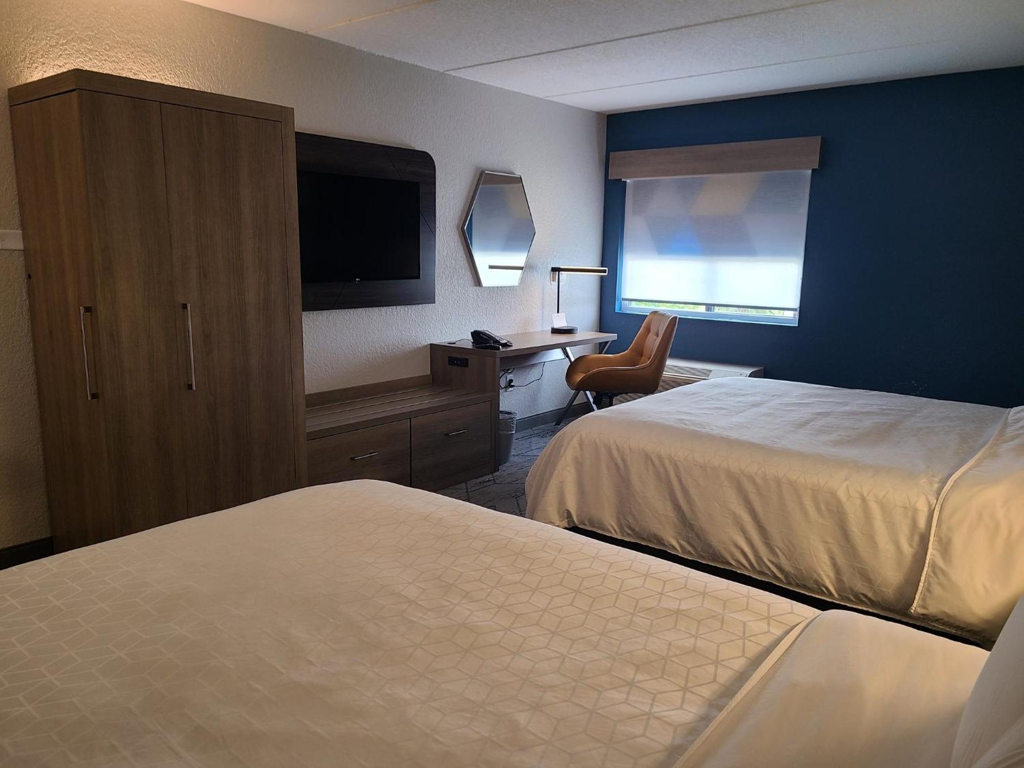 Holiday Inn Express Fort Lauderdale North - Executive Airport By Ihg Exterior photo