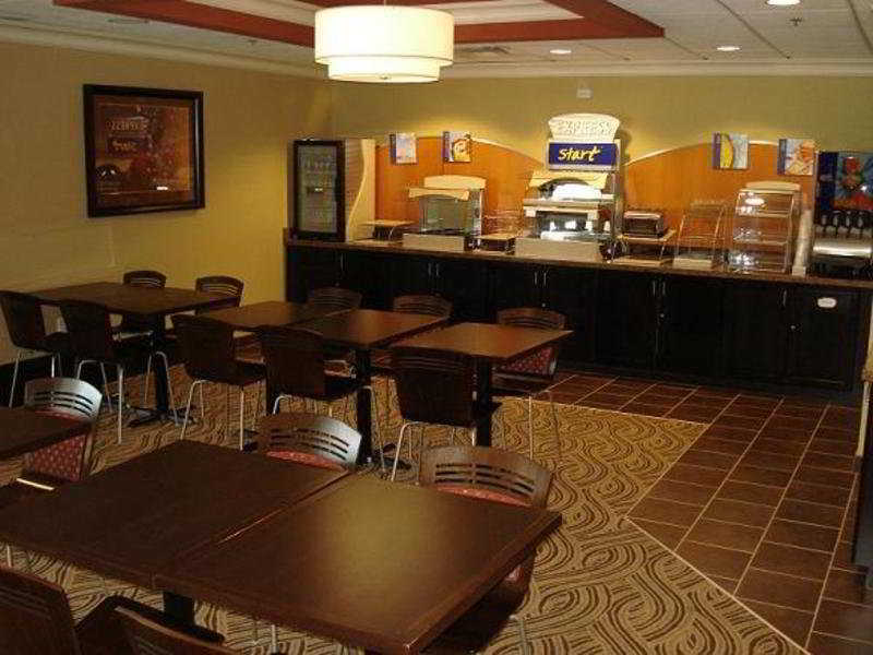 Holiday Inn Express Fort Lauderdale North - Executive Airport By Ihg Exterior photo